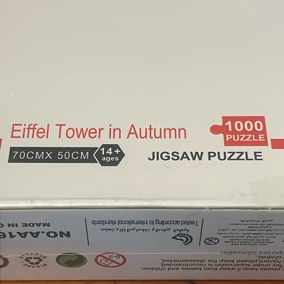 Eiffel Tower in Autumn jigsaw puzzle-1,000 pieces-NIB-5 available - Picture 6 of 6
